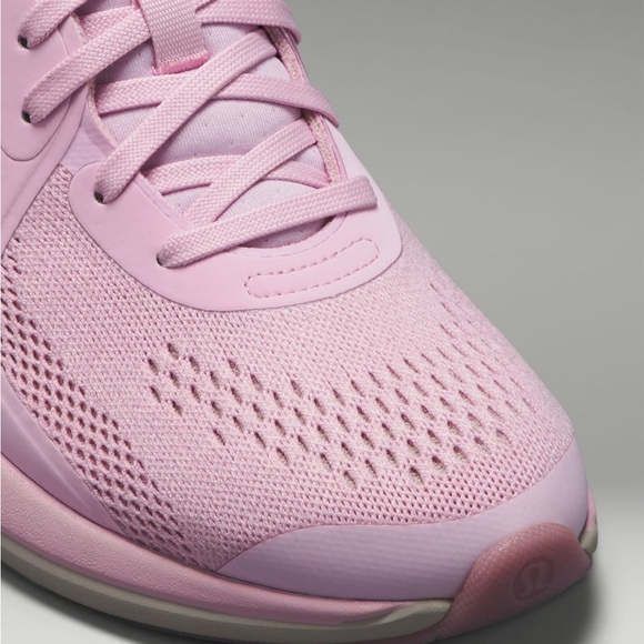 lululemon Women's Pink chargefeel low shoes- size 8 - Picture 8 of 15